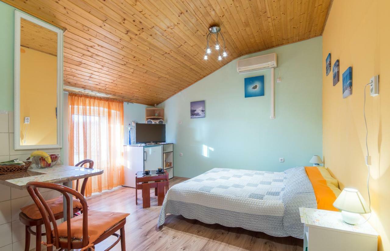 Apartment In Center 普拉 外观 照片
